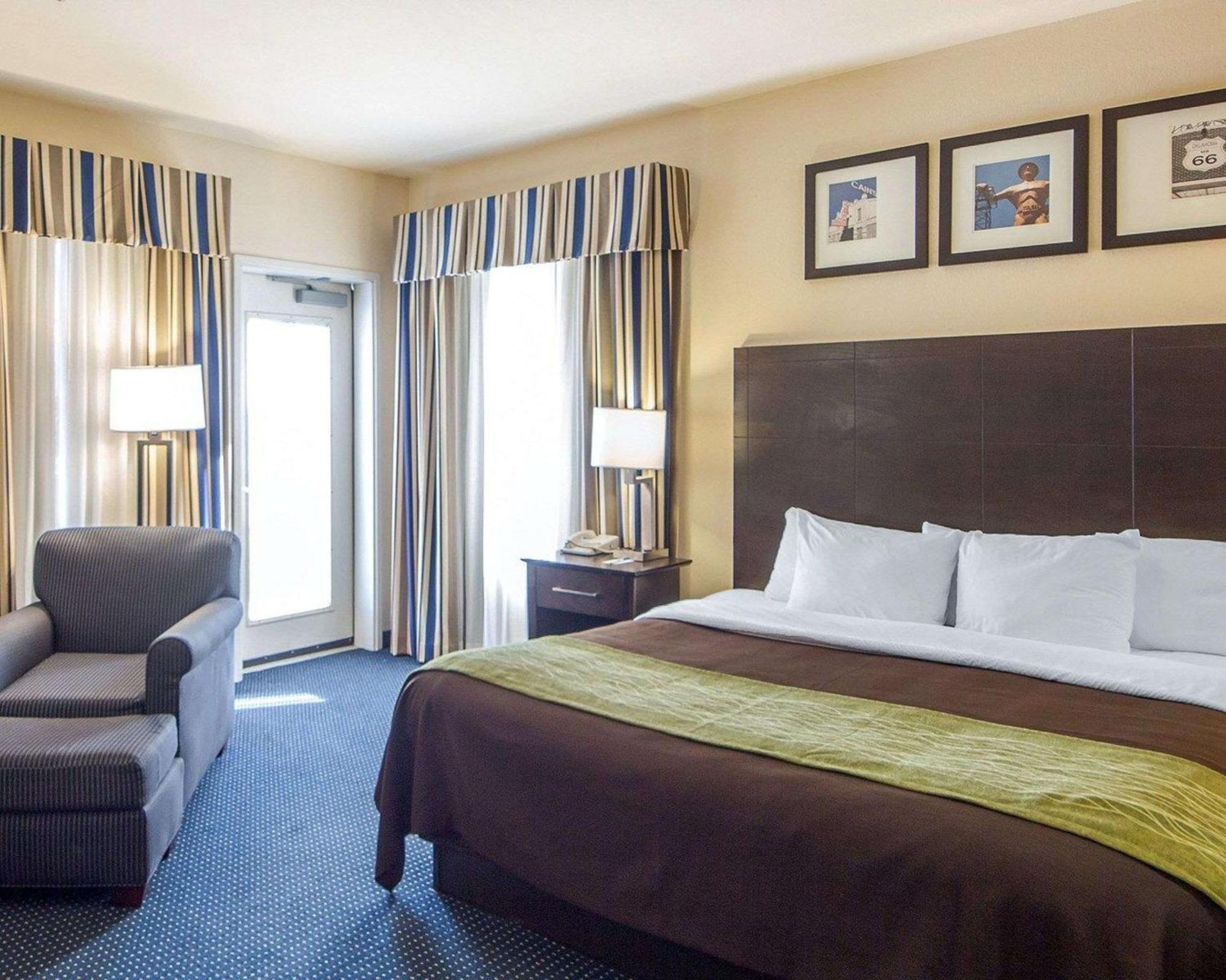 Quality Inn Tulsa-Downtown West Esterno foto