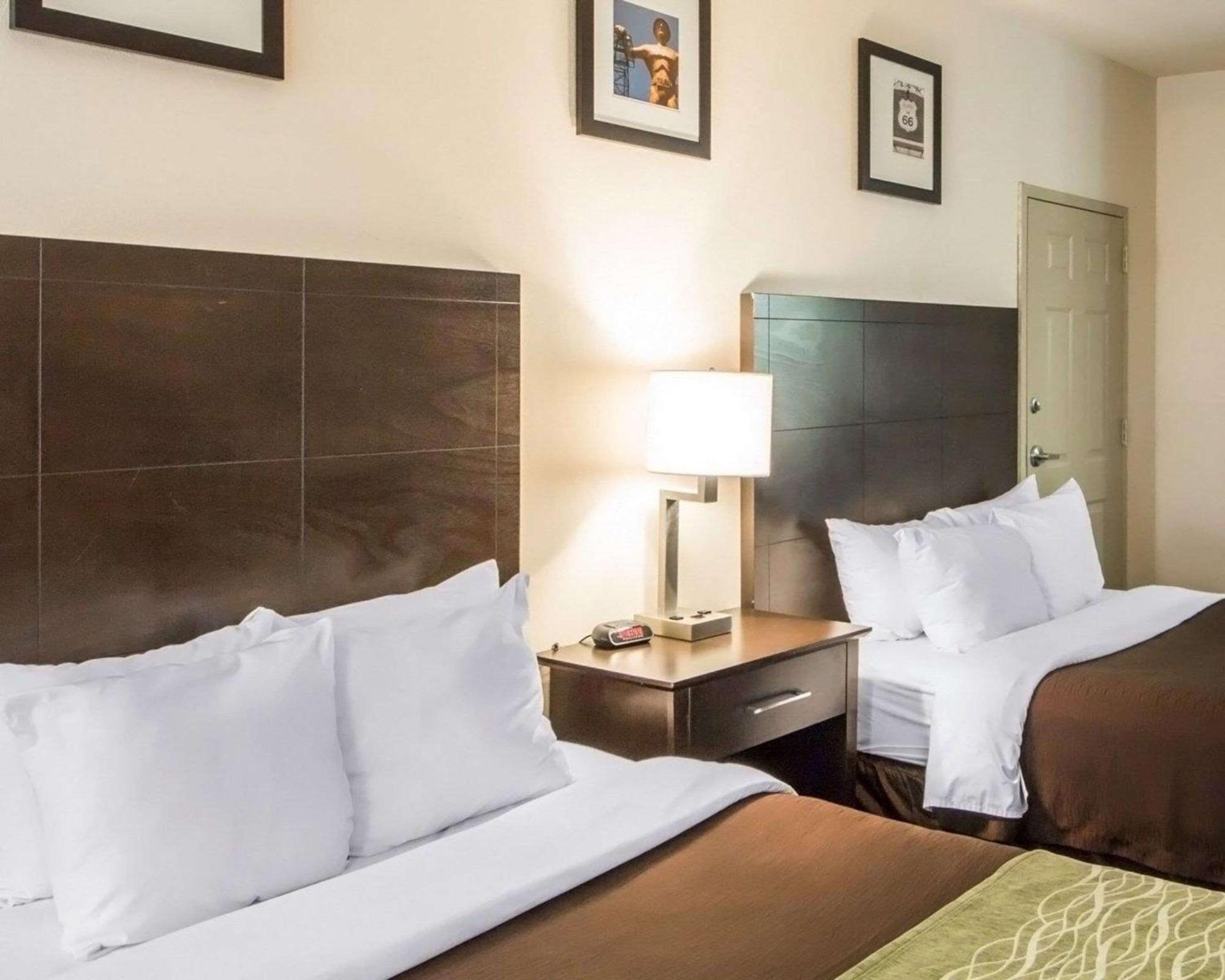 Quality Inn Tulsa-Downtown West Esterno foto